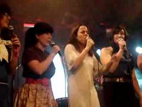 Petra Haden & The Sell Outs - Don't Stop Believing' Acapella