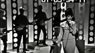 Donna Loren sings "I'm Ready" on Shindig (1965)