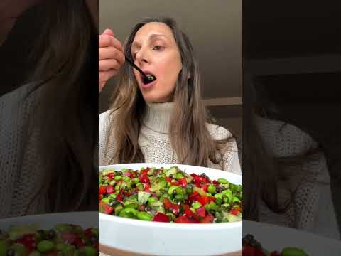 NO-COOK Edamame Salad. 15 minutes. High Protein. Keeps you full for hours! Easy. Budget-Friendly.