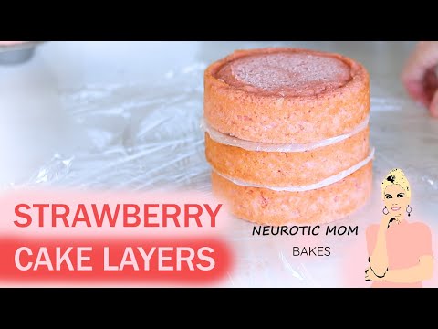 How to Make Delicious Strawberry Cake Layers