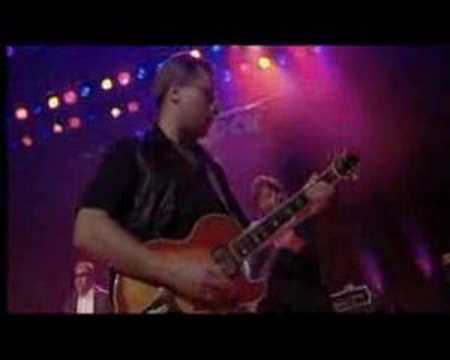 MATO VALTONEN & HURU-UKOT - Fiilaten Ja Höyläten