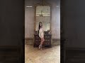 #Arisa bellissima nell'anteprima del video della sua nuova canzone "Rugiada" in uscita