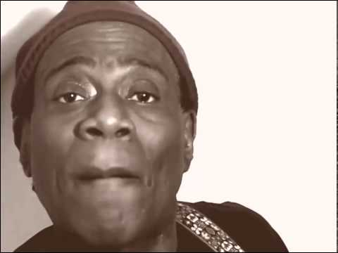 Wally Warning - Boomerang