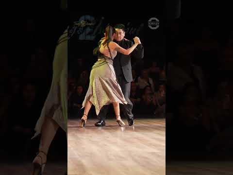 Roxana Suarez & Carlitos Espinoza – Sharp, Elegant, D’Arienzo