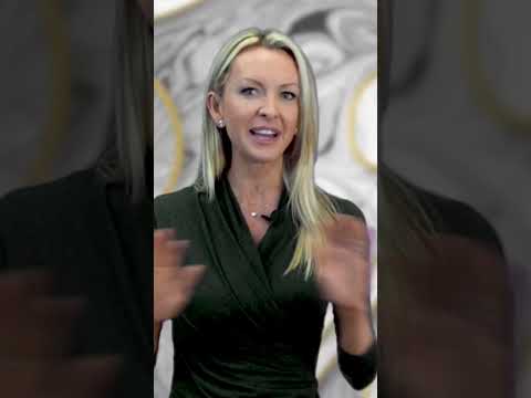 Allison Walsh ‘01, brand specialist, coaching expert, and co-host, invites you to The Legacy Gala!