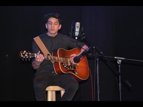 Noah Levi - Lego House - Live Akustik