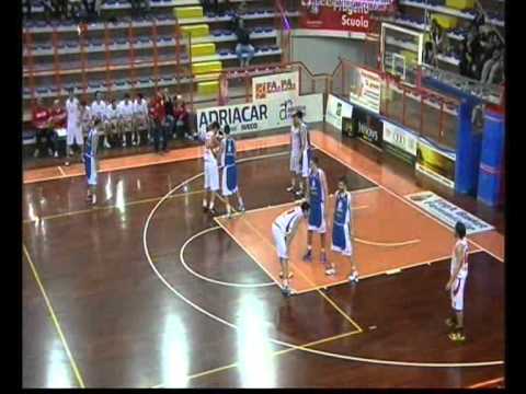 Pall. Pescara 70 vs Bcc Agropoli Orogiallo 56