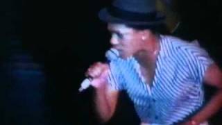The Selecter- Missing Words (live)