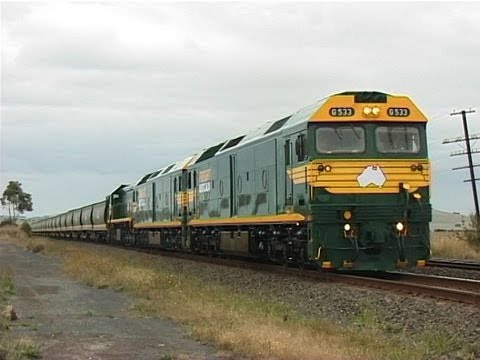 Diesels on the North East - March to November 2000: Australian Trains