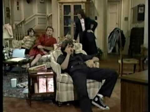 GH Rick & Lesley ~09-14-83~ Is It A Living Room or A Bachelor Pad.?