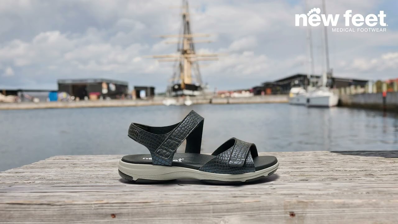 Sporty sandal med hælrem og  to velcroremme - til damer