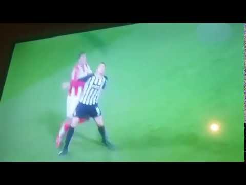 159. Večiti derbi | Nemanja Nikolić laktom udara Filipa Stojkovića i vraća ga na fabrička