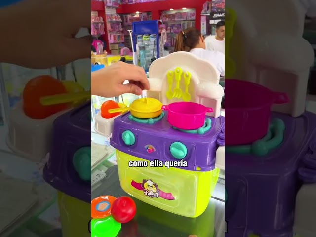 Vídeo relacionado con Juego de 3 mini embudos de cocina Tiny Treasures (los colores pueden variar)