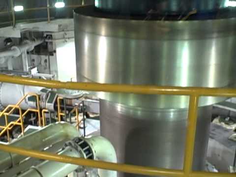 Grand Coulee Dam tour -- third powerhouse turbine shaft (600 MW)