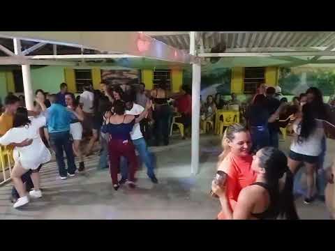 Forró com Rafael siilva e locutor craidson Freitas na danceteria JK ipora goias 