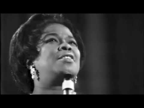 Sarah Vaughan ft The Bob James Trio   The Shadow Of Your Smile Live from Sweden 1967