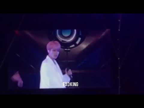 Baekhyun EXO ft Mark NCT - UN Village SMTOWN LIVE in Tokyo