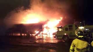 preview picture of video 'Pepe's in Barrow Alaska burns down'