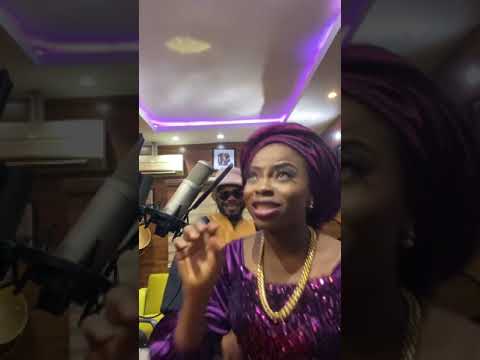 debbydee sugar VS  daisy firecracker SLIMCASE