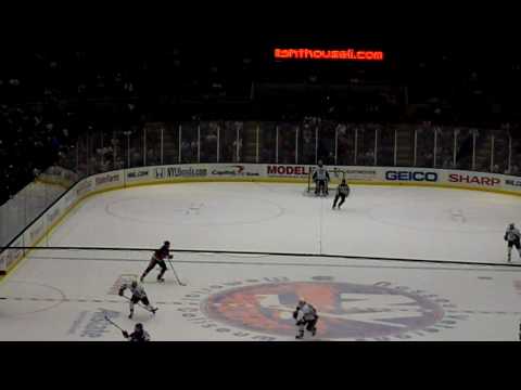 NEW YORK ISLANDERS VS PENGUINS APRIL 11,2010  Sidney Crosby