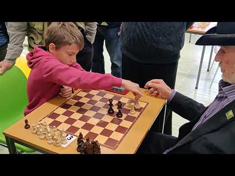 Mikelis Vingris vs Janis Daudzvardis Queen vs Rook endgame