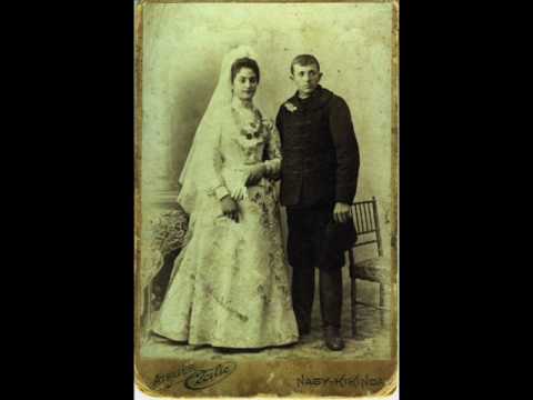 SERBIAN BAGPIPE- Serbian bagpiper Jovan Radivoljev ( Srdo moja )