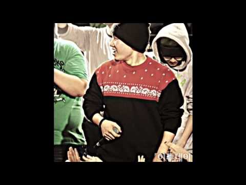 Ugly Duck (어글리덕) - Format (Re: Swings)