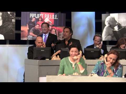 Brad Garrett at Chabad Telethon behind the scenes 00161.MTS