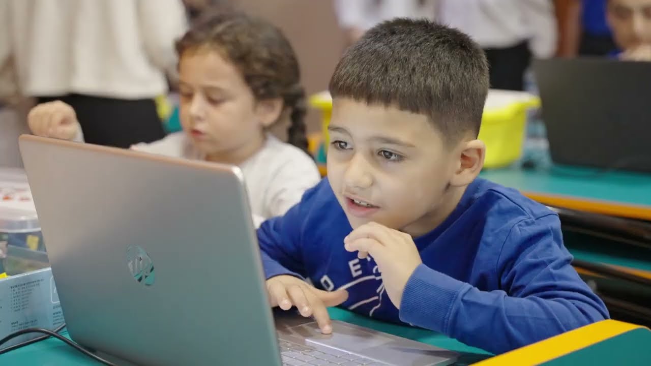 Robot texnikası ilə bağlı keçirilən təlimlərdən maraqlı anlar