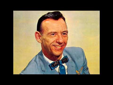 Hank Snow - Dog Bone 1954 (Country Music Greats)