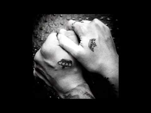 Anna Käsi Käteen  -MB-