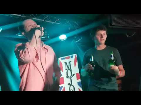 LOSTBOYEVSKY OUT OF BREATH RAPPING EMINEM AT KARAOKE NIGHT IN ROMANIA