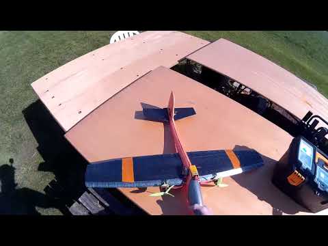 fresoar-and-lidl-glider-twin-in-the-sun