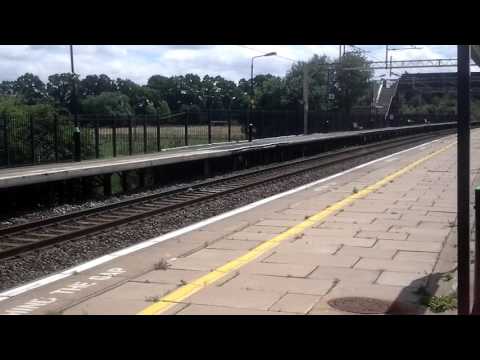 Freightliner Class 90 + 90043 And A Virgin 390 Pendolino Pass Through Cheddington 16/7/16
