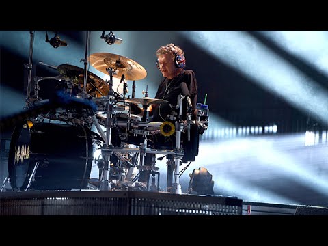 Def Leppard and Sammy Hagar Perform "Bad Motor Scooter" | Rock And Roll Road Trip