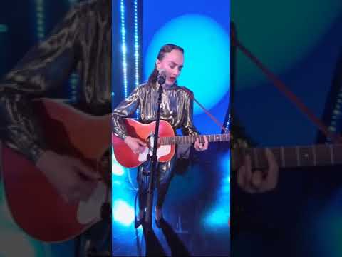 Zella Day - People Are Strangers (MelodyVR Virtual Concert Live From LA 06-10-20)