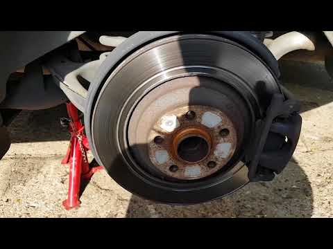Audi A6 2008 change rear brake pads and discs. (With electronic parking brake)