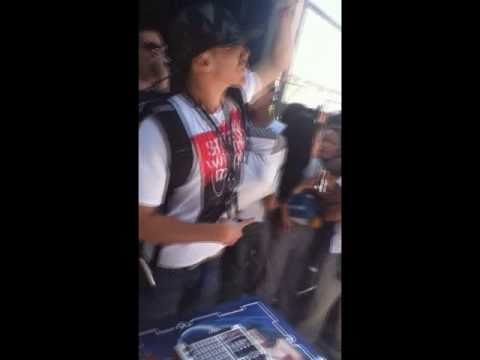 SEBAS Y MIGUE LIVE (abril 2011).wmv