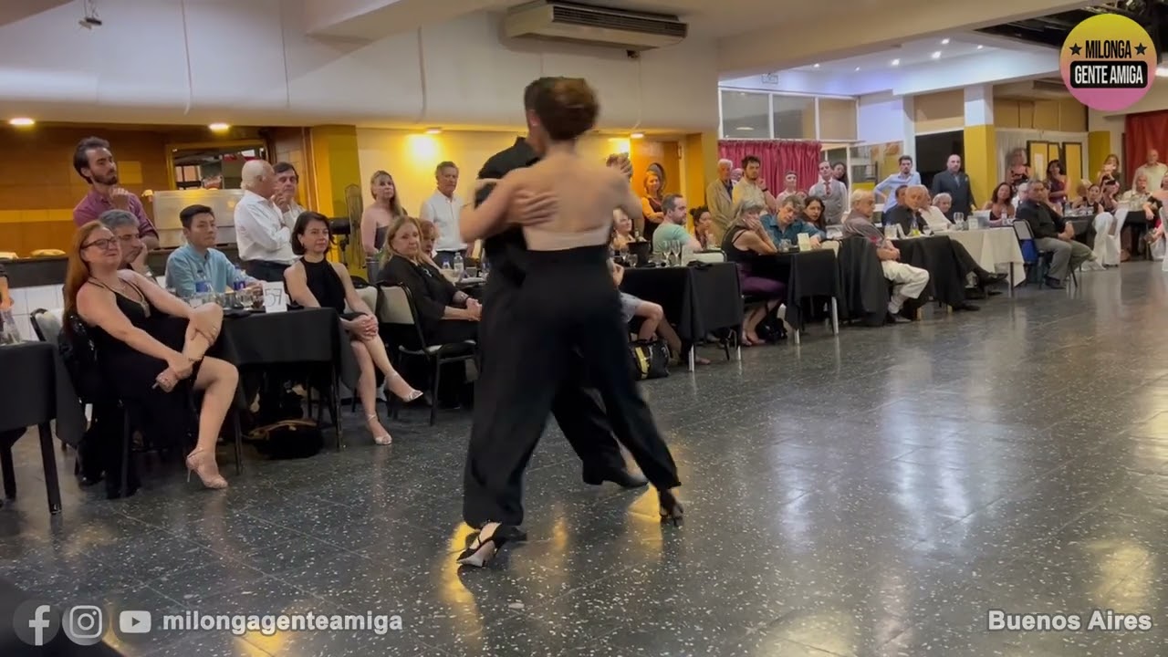 GUILLERMO BARRIONUEVO Y MARIELA SAMETBAND - Milonga Gente Amiga - 04/DIC/2022 (2/2)