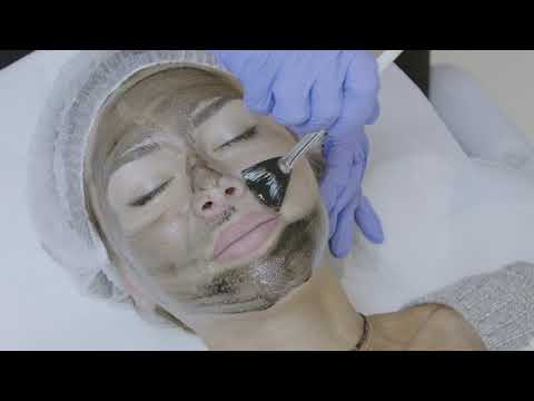 Présentation par le Dr Hunsinger de l'intervention de Peeling TCA à la clinique de chirurgie esthétique Rive Droite Paris Étoile.