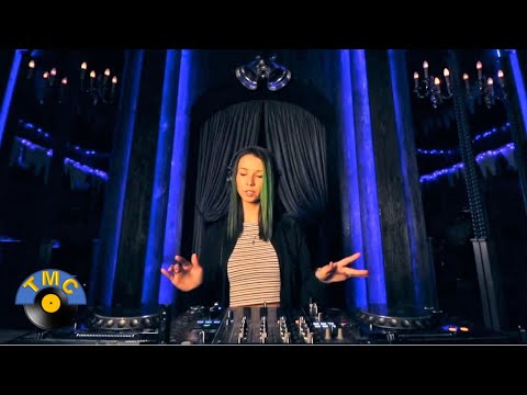 Miss Monique playing The Hanging Tree from Hosh & 1979 feat. Jalja