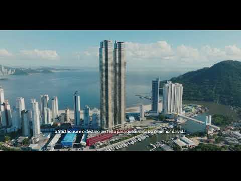 520,00 m² (privativa) / 836,00 m² (total)