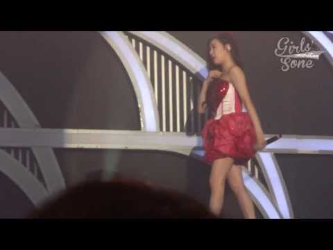 [Fancam] Tiffany was choked by the fire -GG Tour in BKK