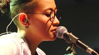 Download lagu NUFI WARDHANA 1600 Kilometer(Kau Adalah Ketidakmungkinan Yang Ku Semogakan) | Konser Musik Indonesia mp3