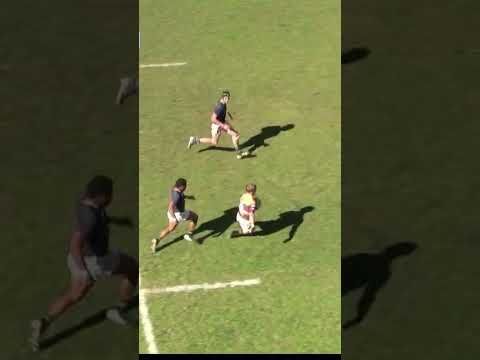 Paarl Gimnasium’s winger Corné de Beer dives over behind the posts for a memorable try.