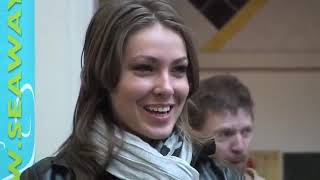 ❤❤❤ Amazing Grace Gospel Christmas Flash Mob TV News Reviews ❤❤❤