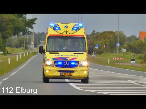 [Nacht naar dag sirene] A1 Ambulance's 10 112 en 10-113 met spoed naar de boot op Texel