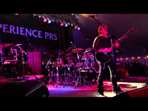 Neil Schon Plays National Anthem