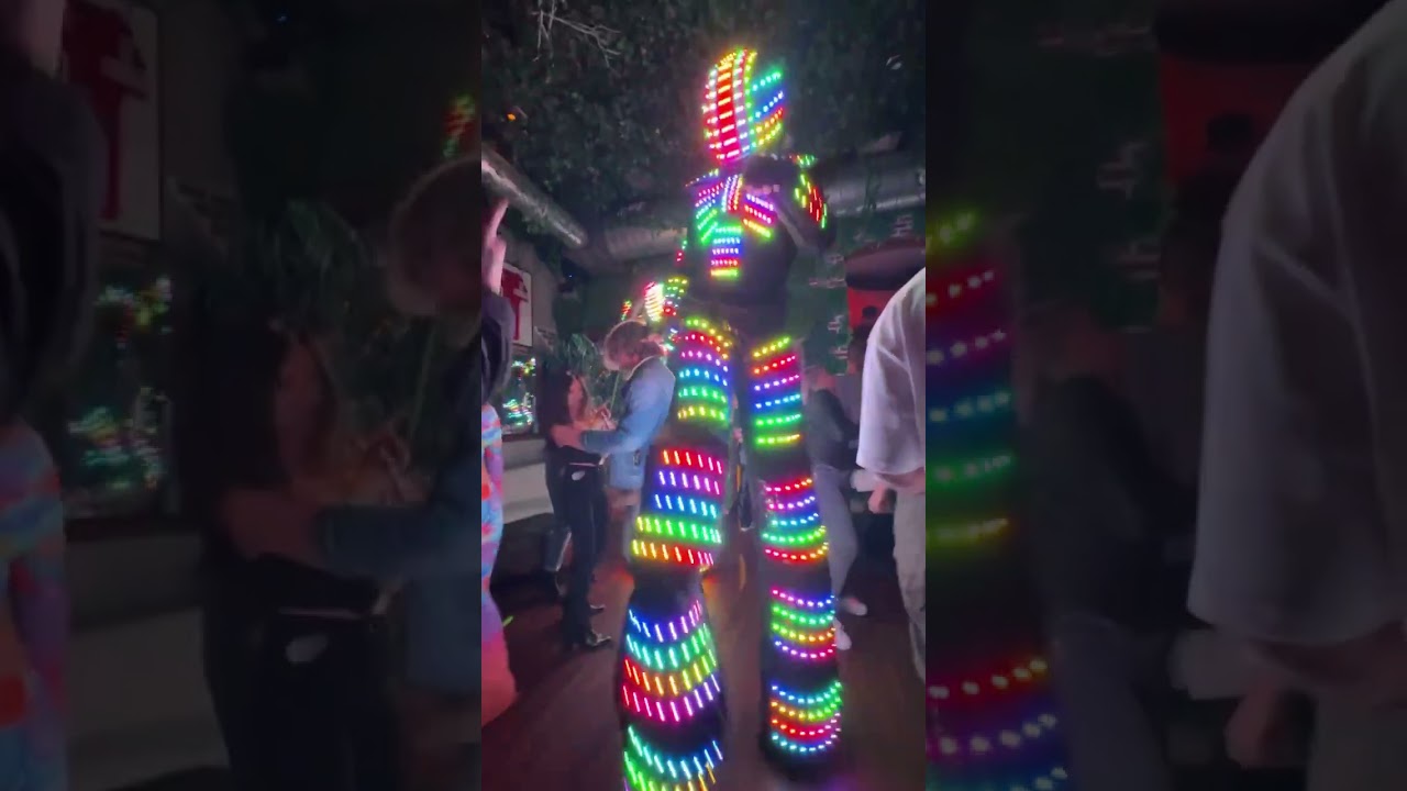 Promotional video thumbnail 3 for LED Party Robots - The Mega Mechs