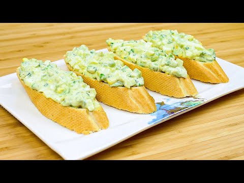 When you have 1 avocado and 4 eggs make this delicious breakfast!